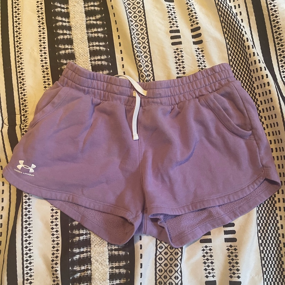 Under Armour Purple Athletic Shorts Lightweight Elastic Waist